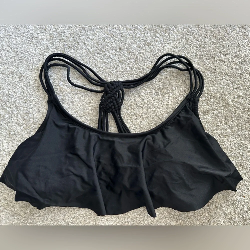 Women’s Xhilaration Black‎ Ruffle Swim Top